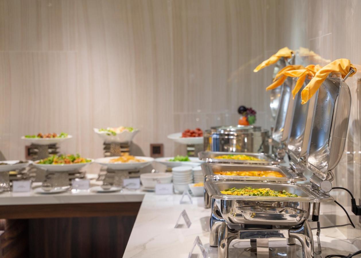 Ruby Star Da Nang Hotel ภายนอก รูปภาพ
